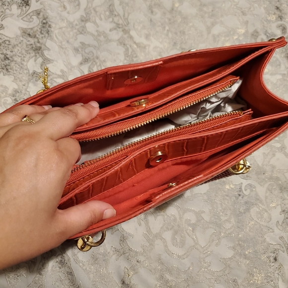 Purse - Picture 9 of 9